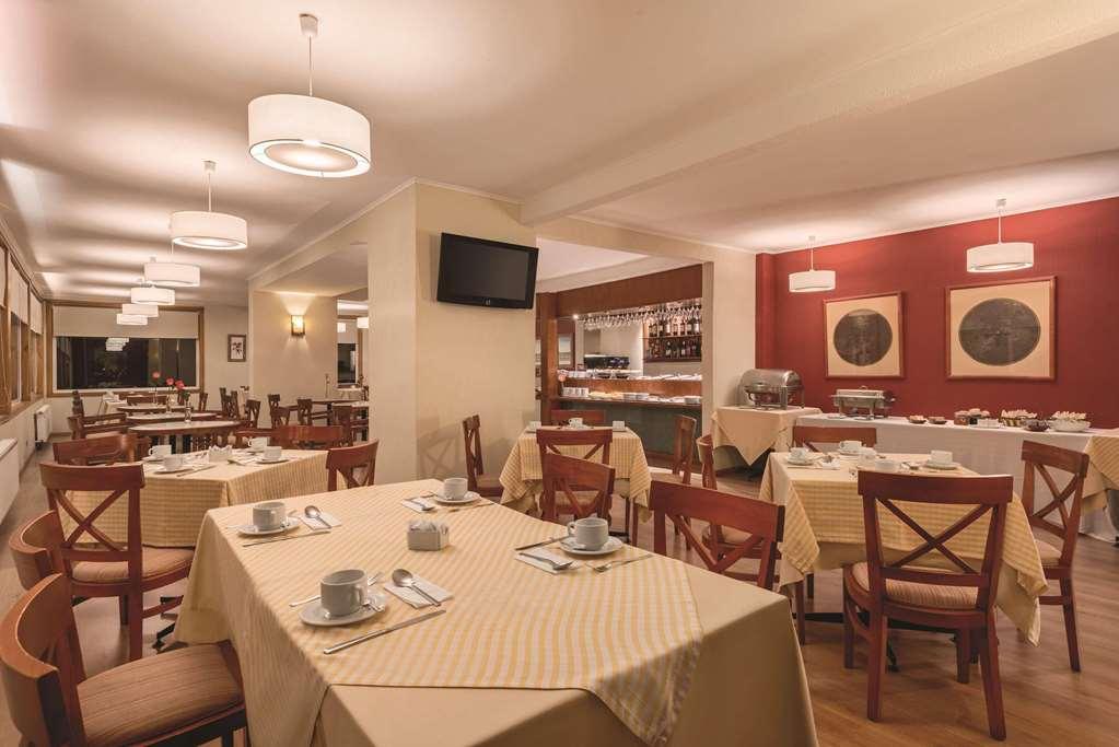 Park Inn By Radisson Puerto Varas Restaurant photo